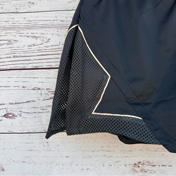 Air Jordan Essential Skirt Skort Black - Picture 4 of 7